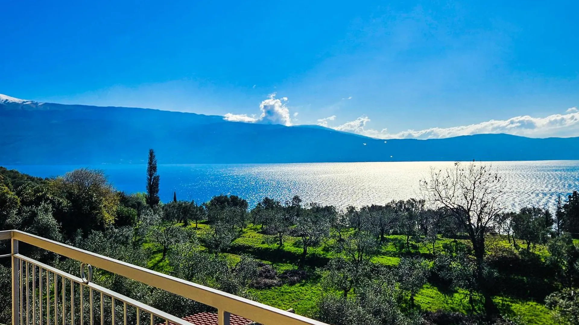 Altavista - Vista Lago Panoramica 180 Gradi Toscolano-Maderno Italia
