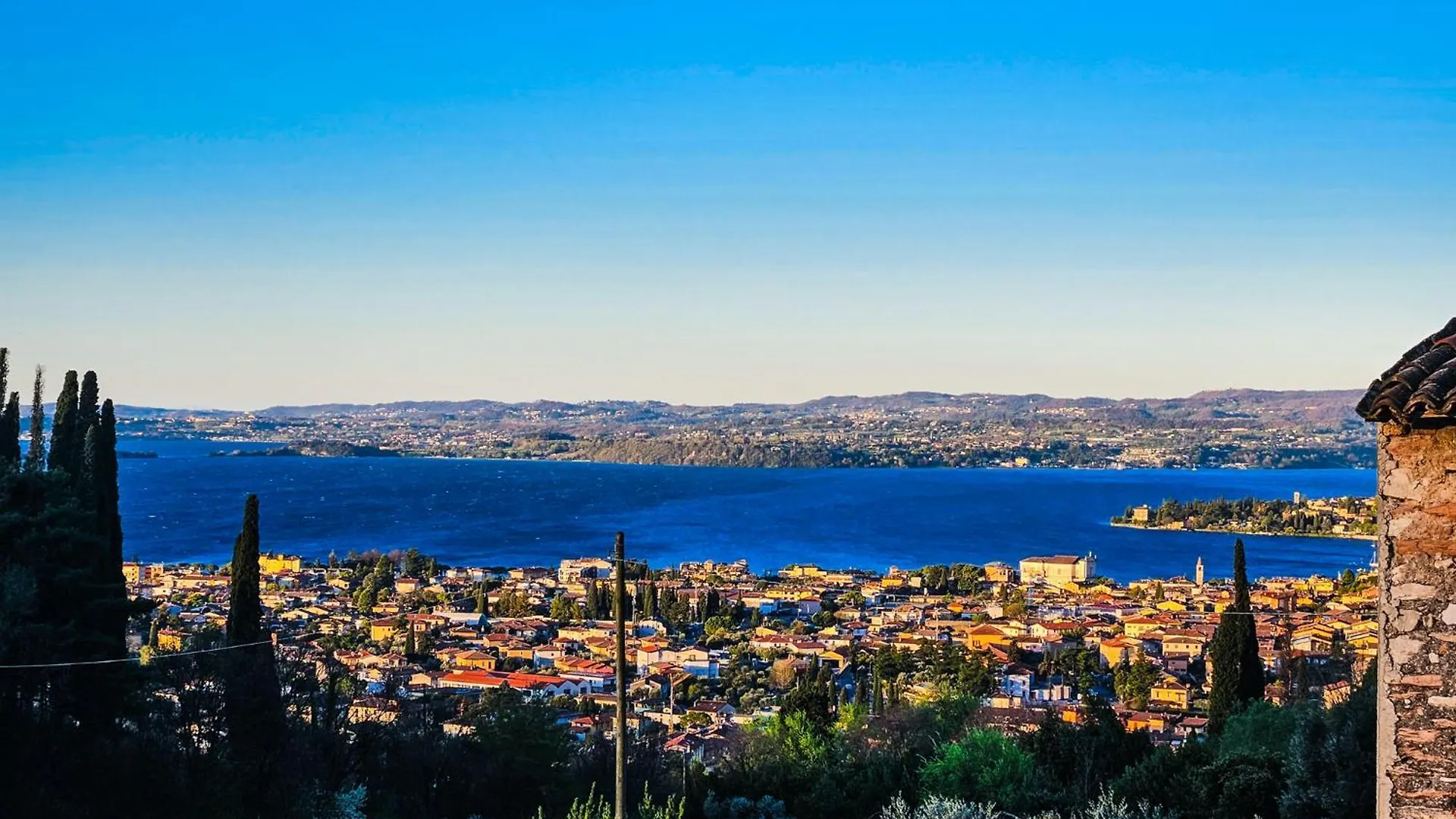 Altavista - Vista Lago Panoramica 180 Gradi Toscolano-Maderno Italia